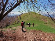 56 In discesa dalla cima del Canto Alto